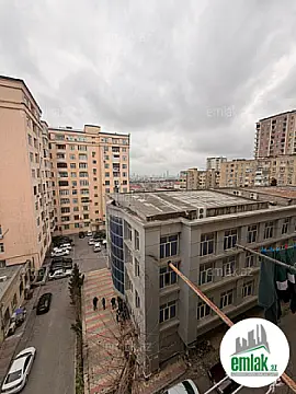 Satılır 2 otaqlı köhnə tikili 50 m²