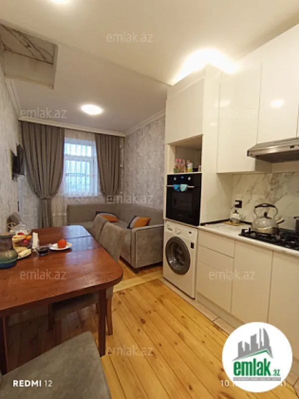 Satılır 2 otaqlı köhnə tikili 50 m²