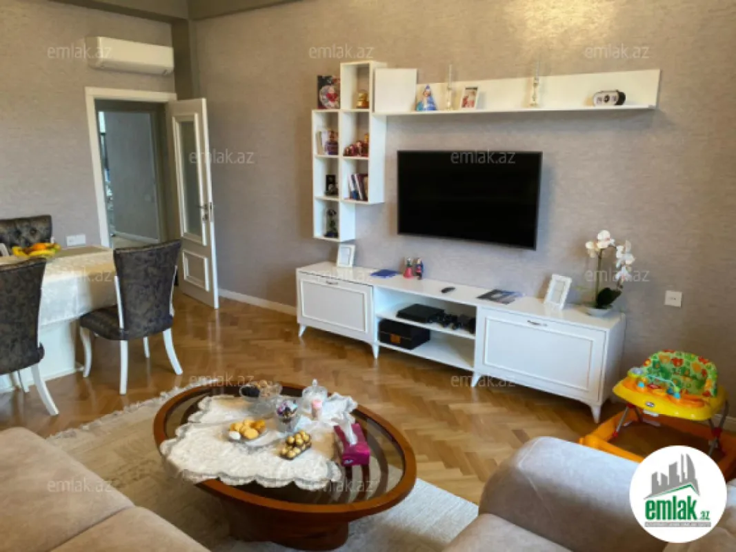 Satılır 2 otaqlı yeni tikili 97 m²