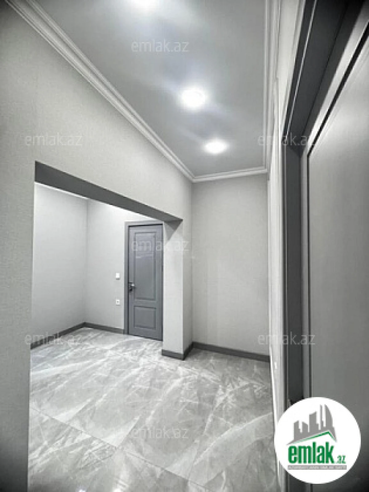 Satılır 2 otaqlı yeni tikili 66 m²