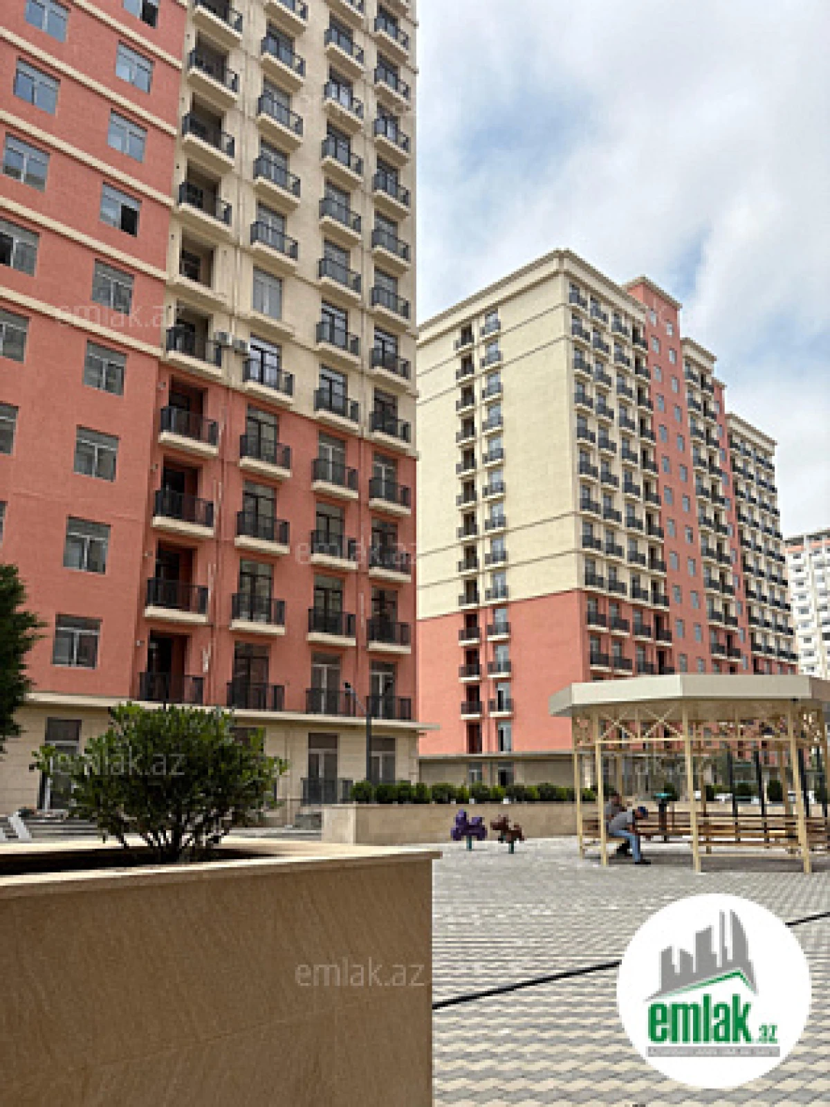 Satılır 2 otaqlı yeni tikili 66 m²