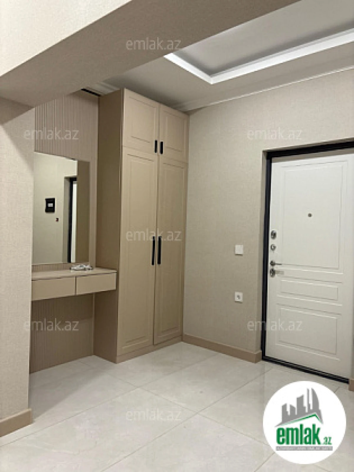 Satılır 2 otaqlı yeni tikili 66 m²