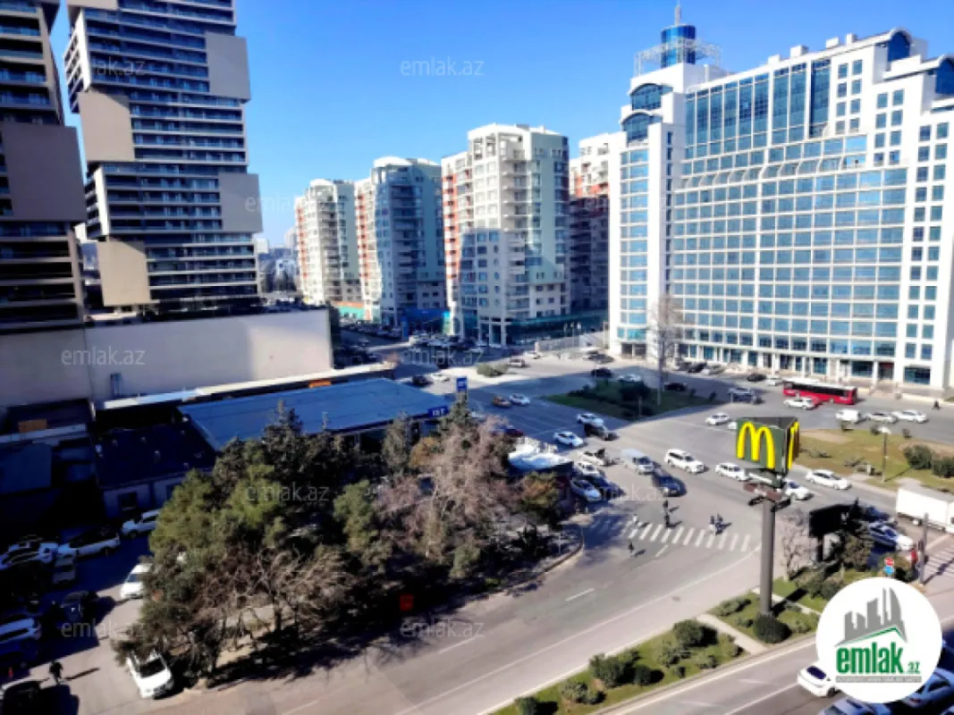 Satılır 3 otaqlı yeni tikili 155 m²