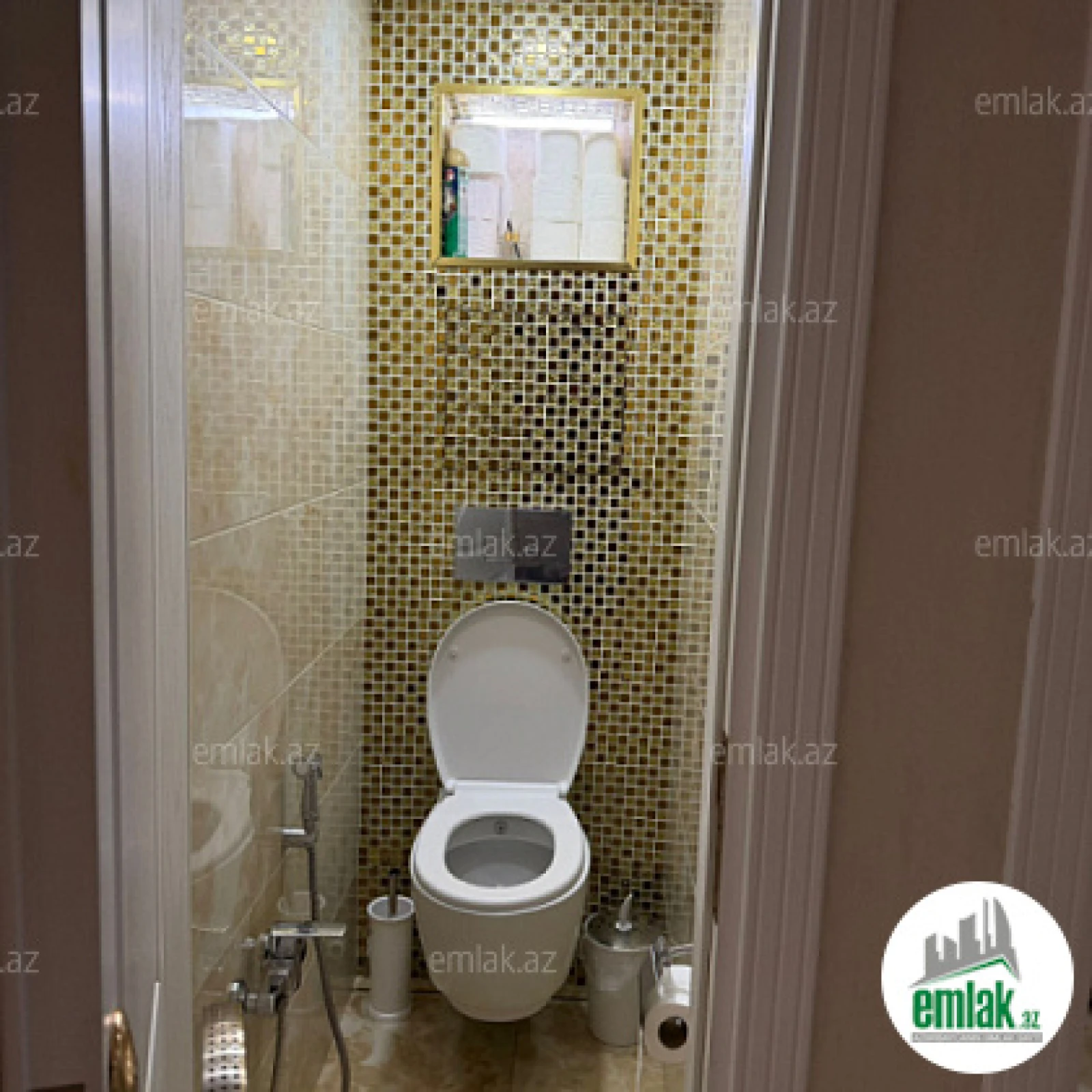 Satılır 3 otaqlı köhnə tikili 100 m²