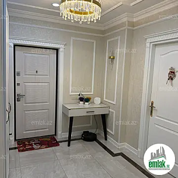 Satılır 3 otaqlı köhnə tikili 100 m²