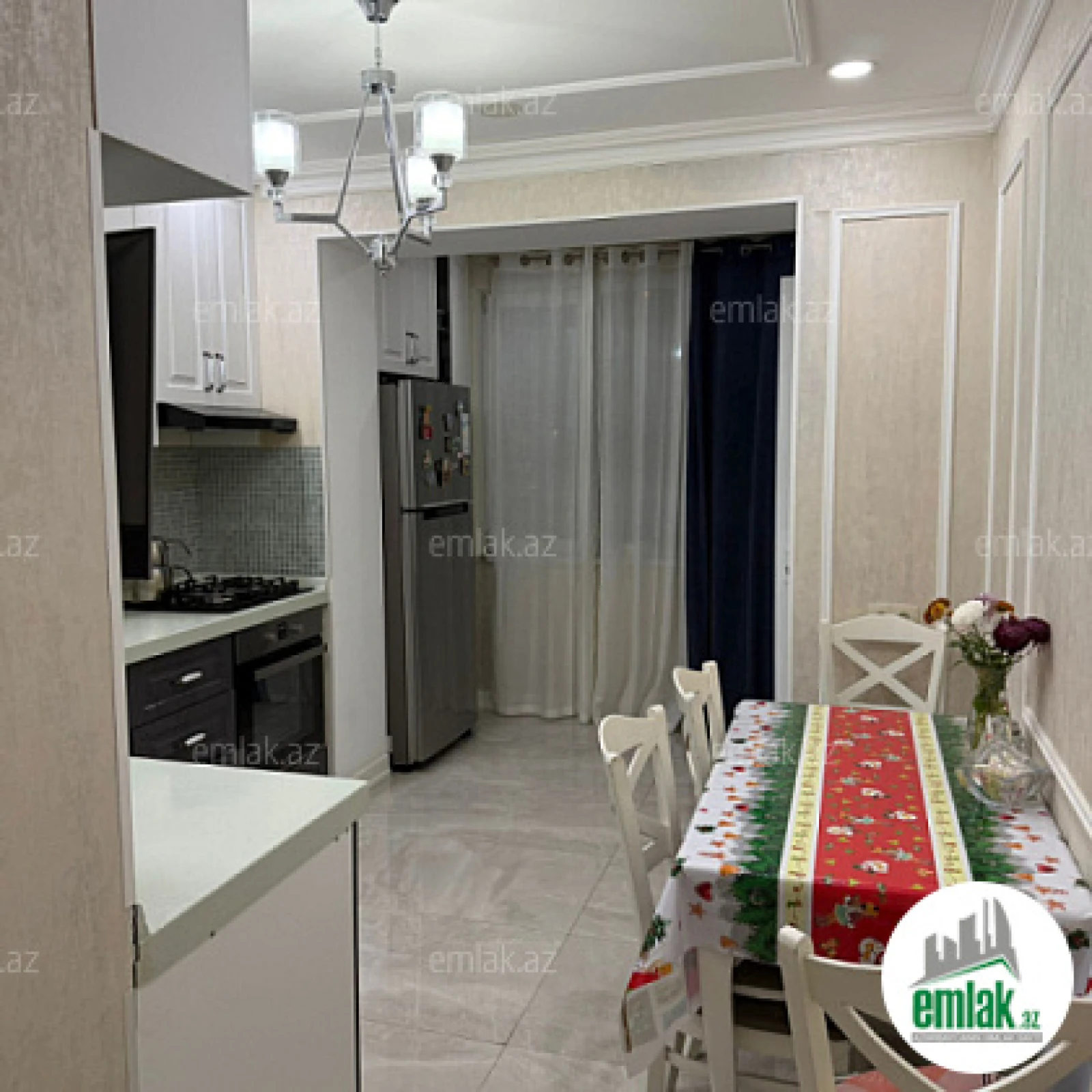 Satılır 3 otaqlı köhnə tikili 100 m²