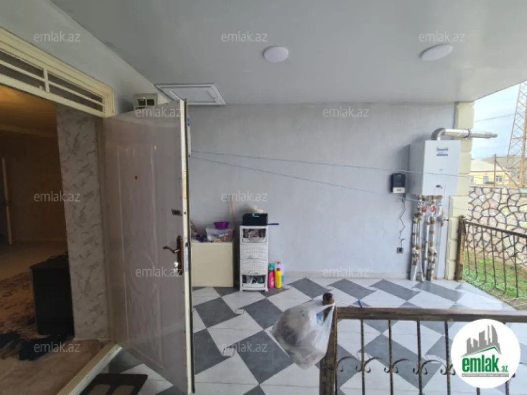 Satılır 4 otaqlı həyət evi 130 m²