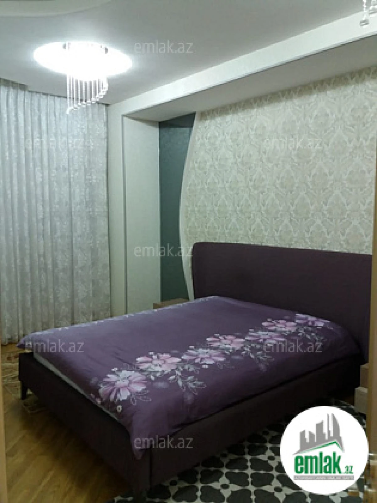 Satılır 3 otaqlı yeni tikili 125 m²