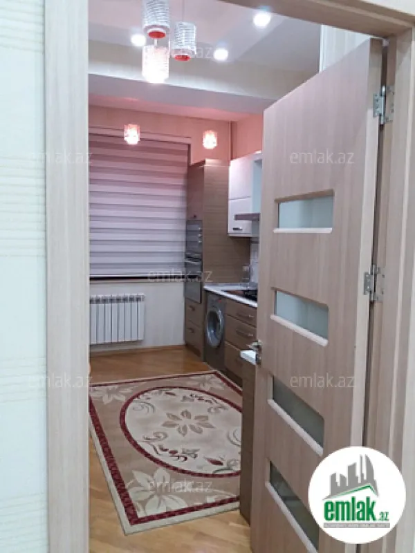 Satılır 3 otaqlı yeni tikili 125 m²