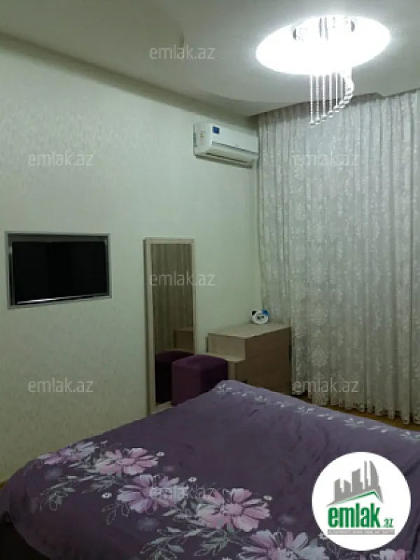 Satılır 3 otaqlı yeni tikili 125 m²