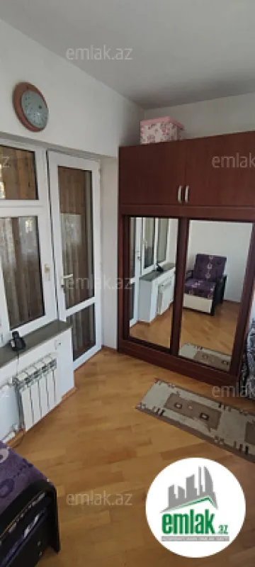 Satılır 2 otaqlı köhnə tikili 65 m²