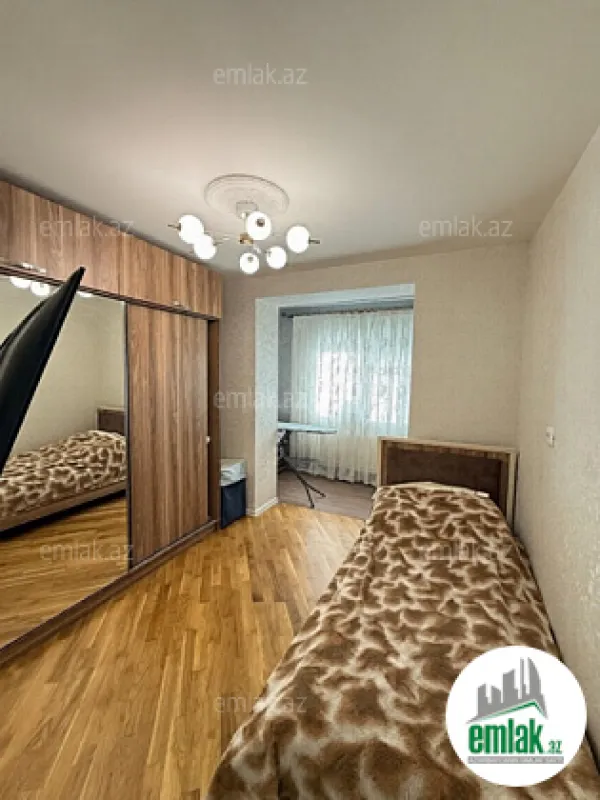 Satılır 3 otaqlı köhnə tikili 70 m²