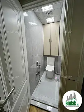 Satılır 3 otaqlı köhnə tikili 70 m²