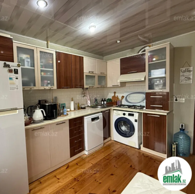 Satılır 2 otaqlı köhnə tikili 50 m²