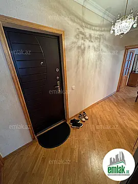 Satılır 2 otaqlı köhnə tikili 62 m²