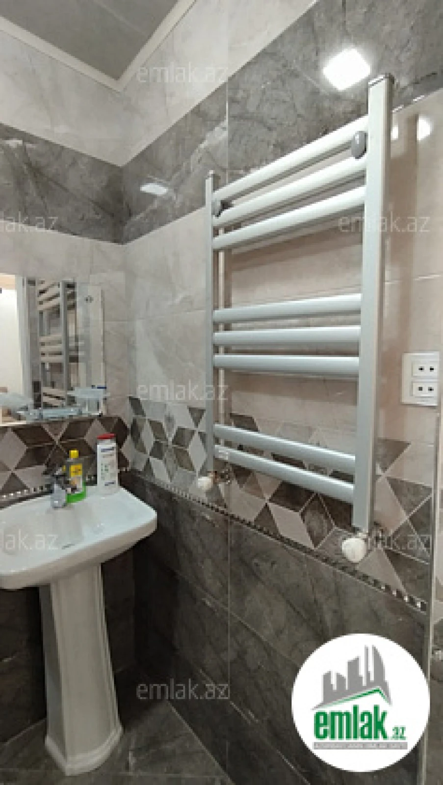 Satılır 2 otaqlı həyət evi 50 m²