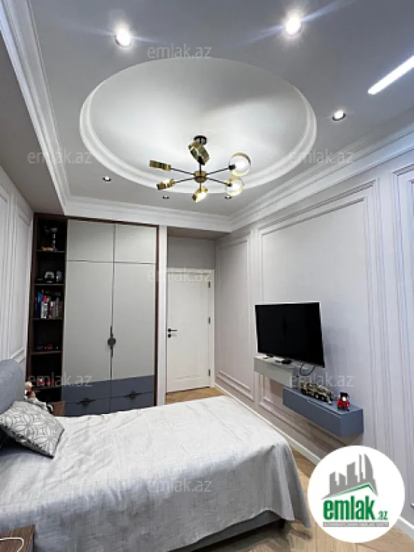 Satılır 4 otaqlı yeni tikili 141 m²