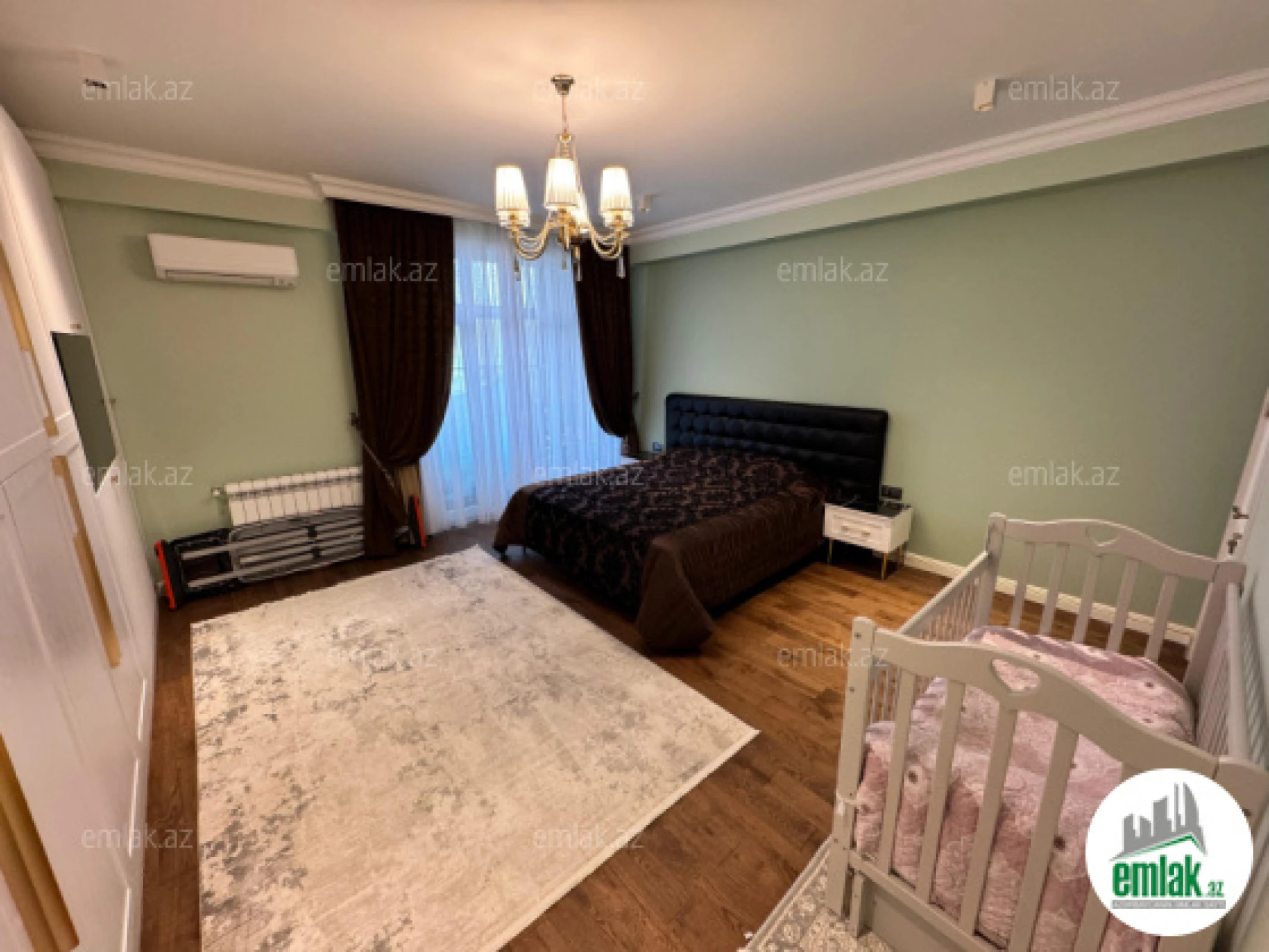 Satılır 4 otaqlı yeni tikili 160 m²