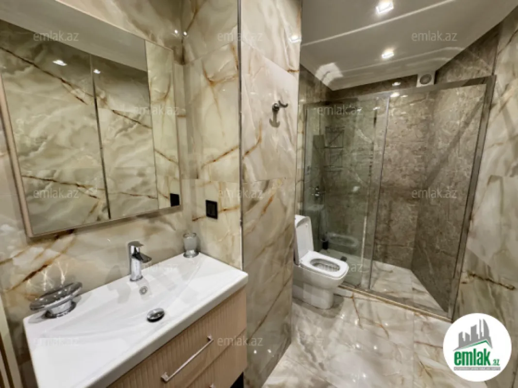 Satılır 4 otaqlı yeni tikili 160 m²