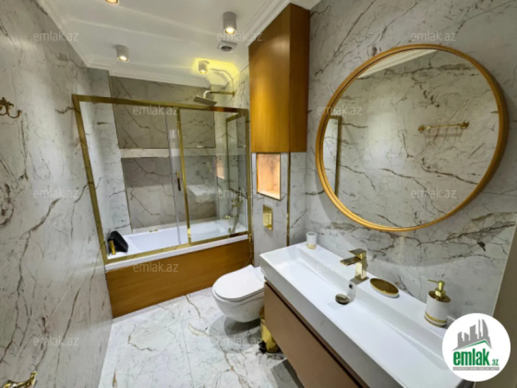 Satılır 4 otaqlı yeni tikili 160 m²