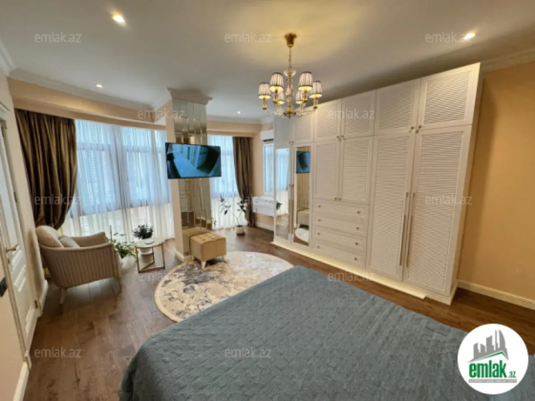 Satılır 4 otaqlı yeni tikili 160 m²