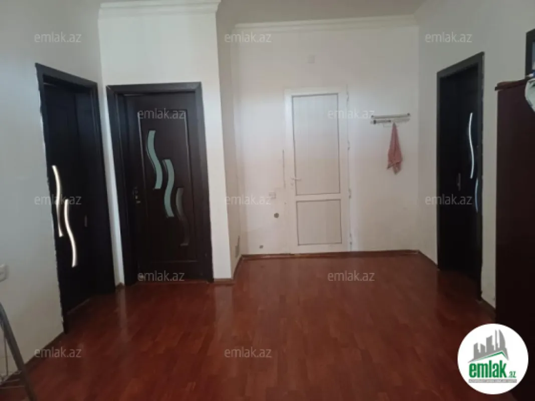 Satılır 3 otaqlı həyət evi 100 m²