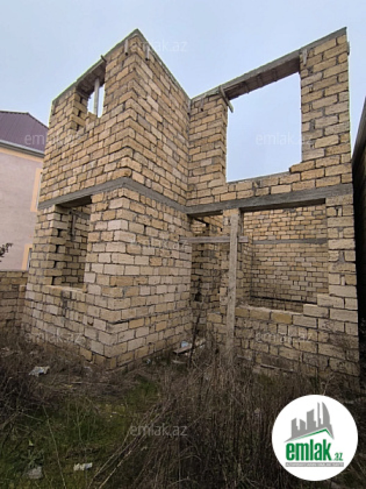 Satılır 4 otaqlı həyət evi 140 m²