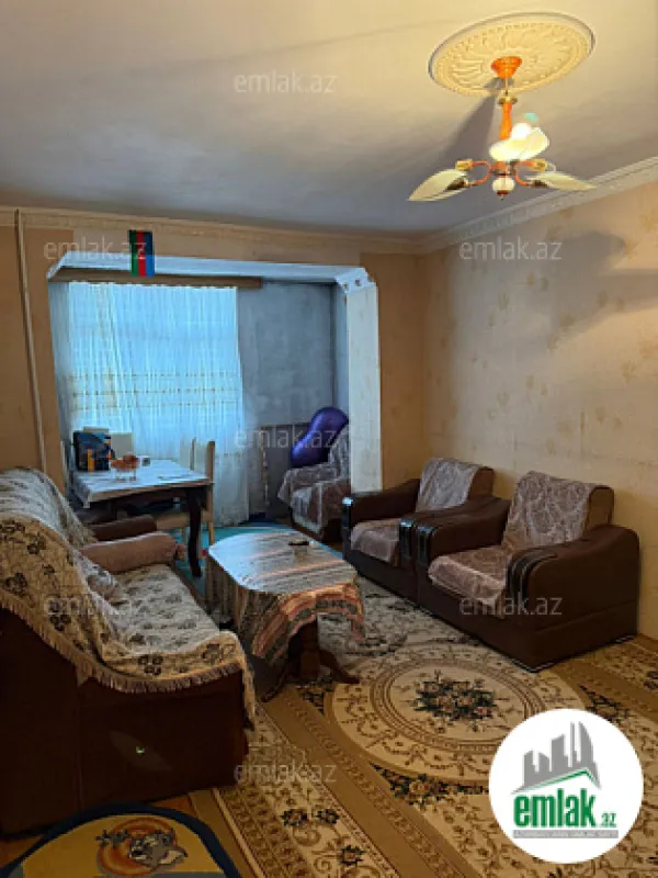 Satılır 2 otaqlı köhnə tikili 55 m²