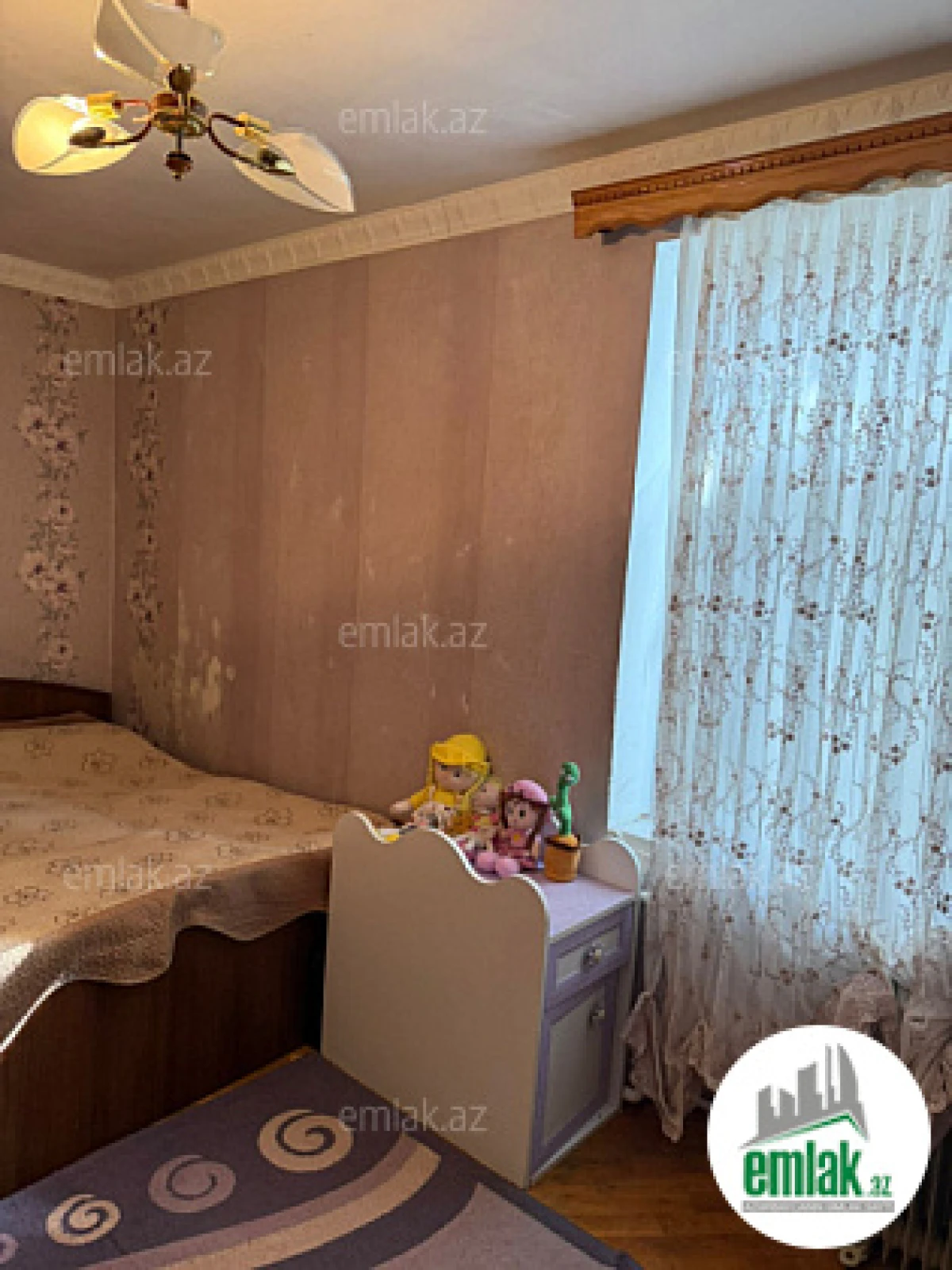 Satılır 2 otaqlı köhnə tikili 55 m²