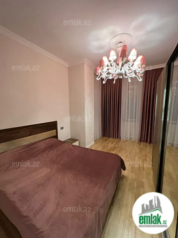 Satılır 4 otaqlı yeni tikili 175 m²