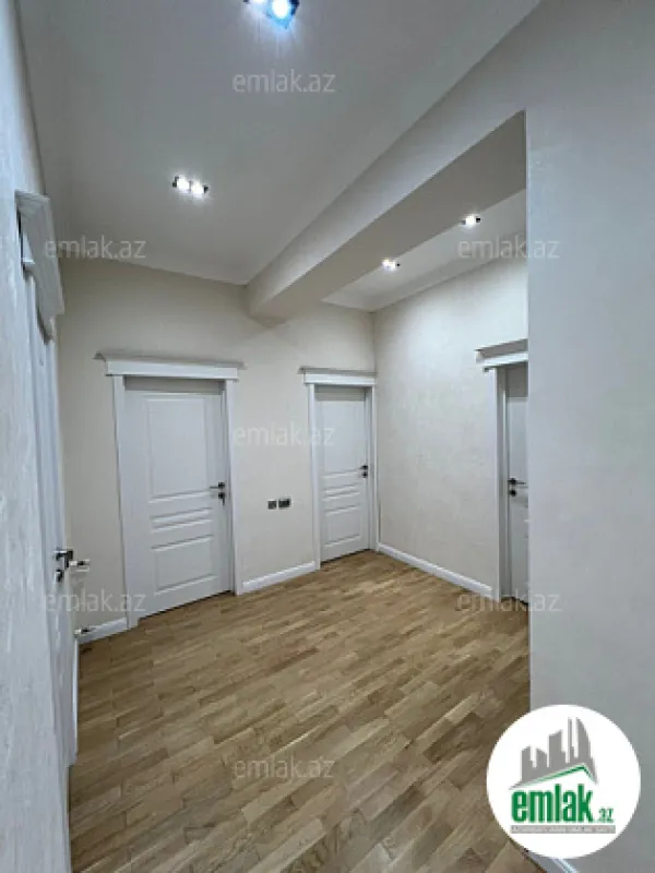 Satılır 4 otaqlı yeni tikili 175 m²