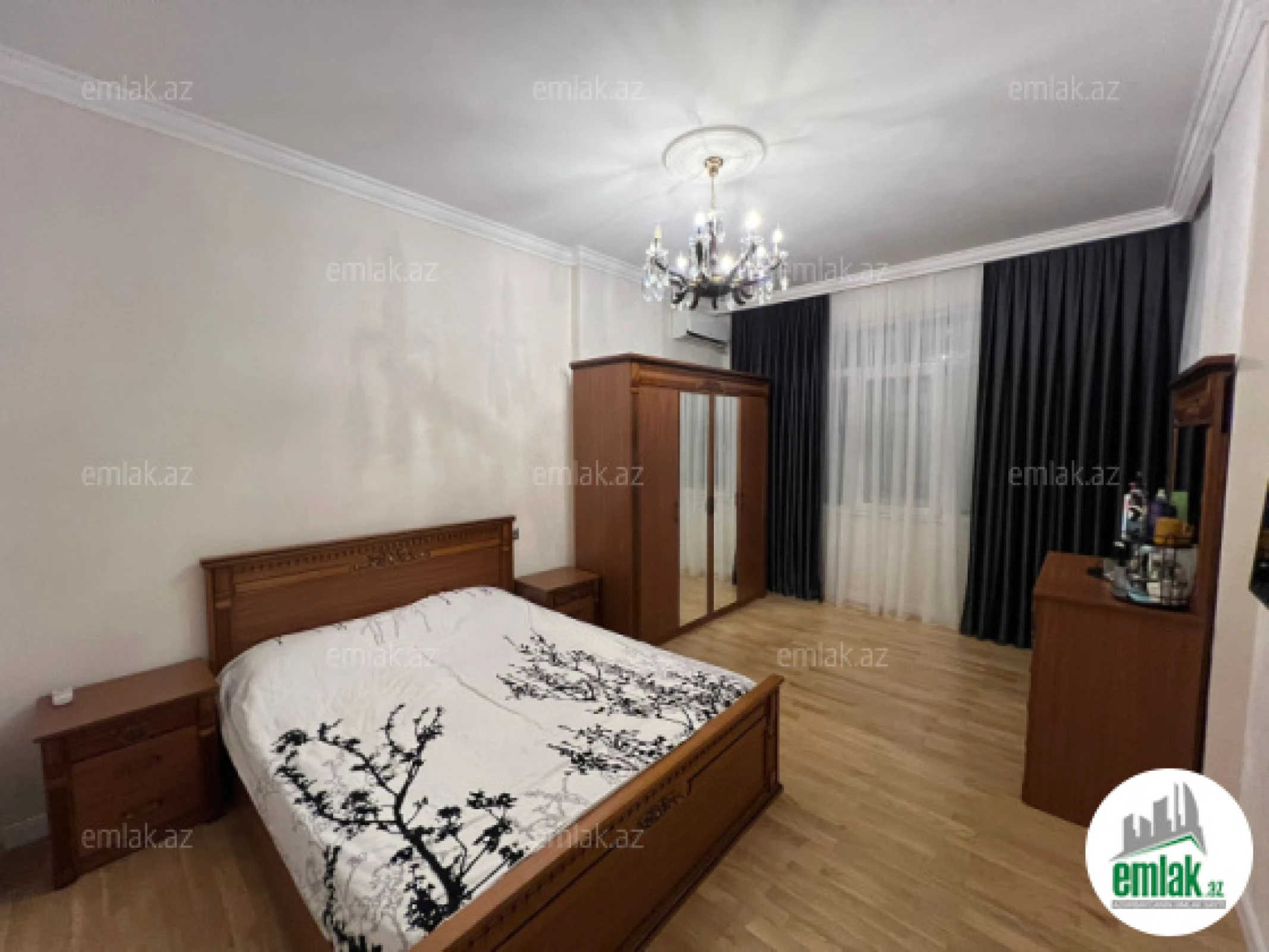 Satılır 4 otaqlı yeni tikili 175 m²
