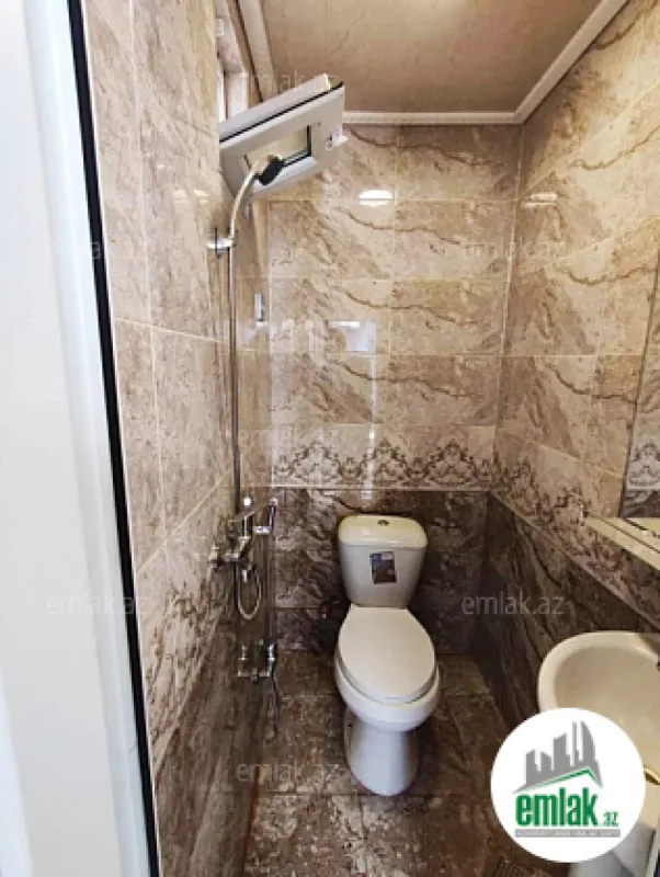 Satılır 1 otaqlı köhnə tikili 24 m²