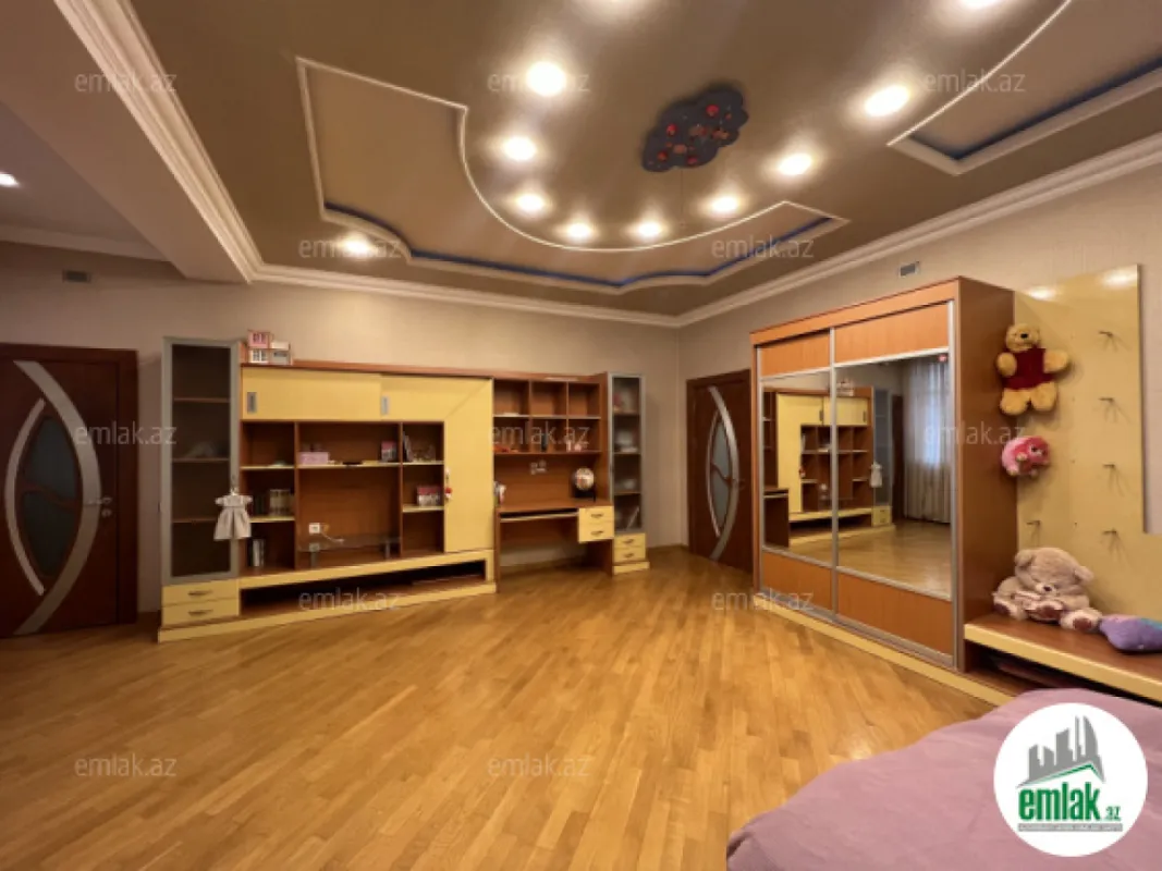 Satılır 4 otaqlı yeni tikili 223 m²