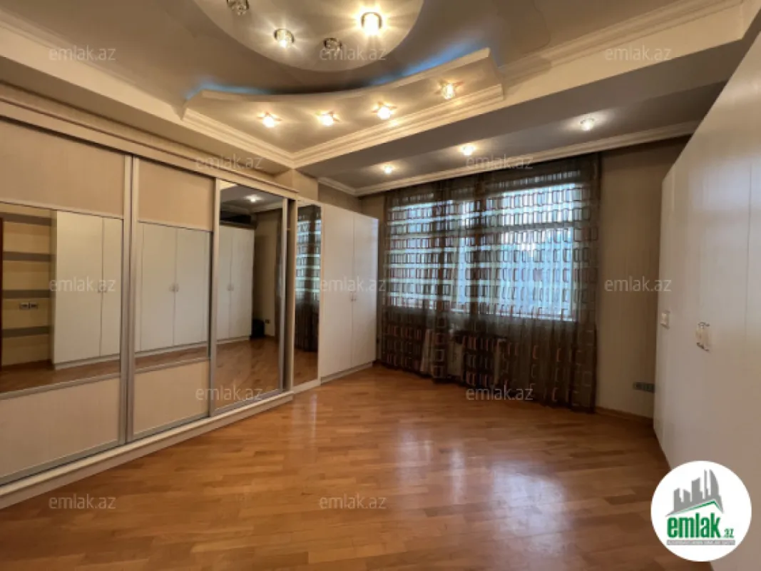 Satılır 4 otaqlı yeni tikili 223 m²