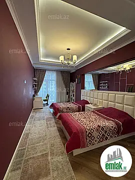Satılır 4 otaqlı yeni tikili 180 m²
