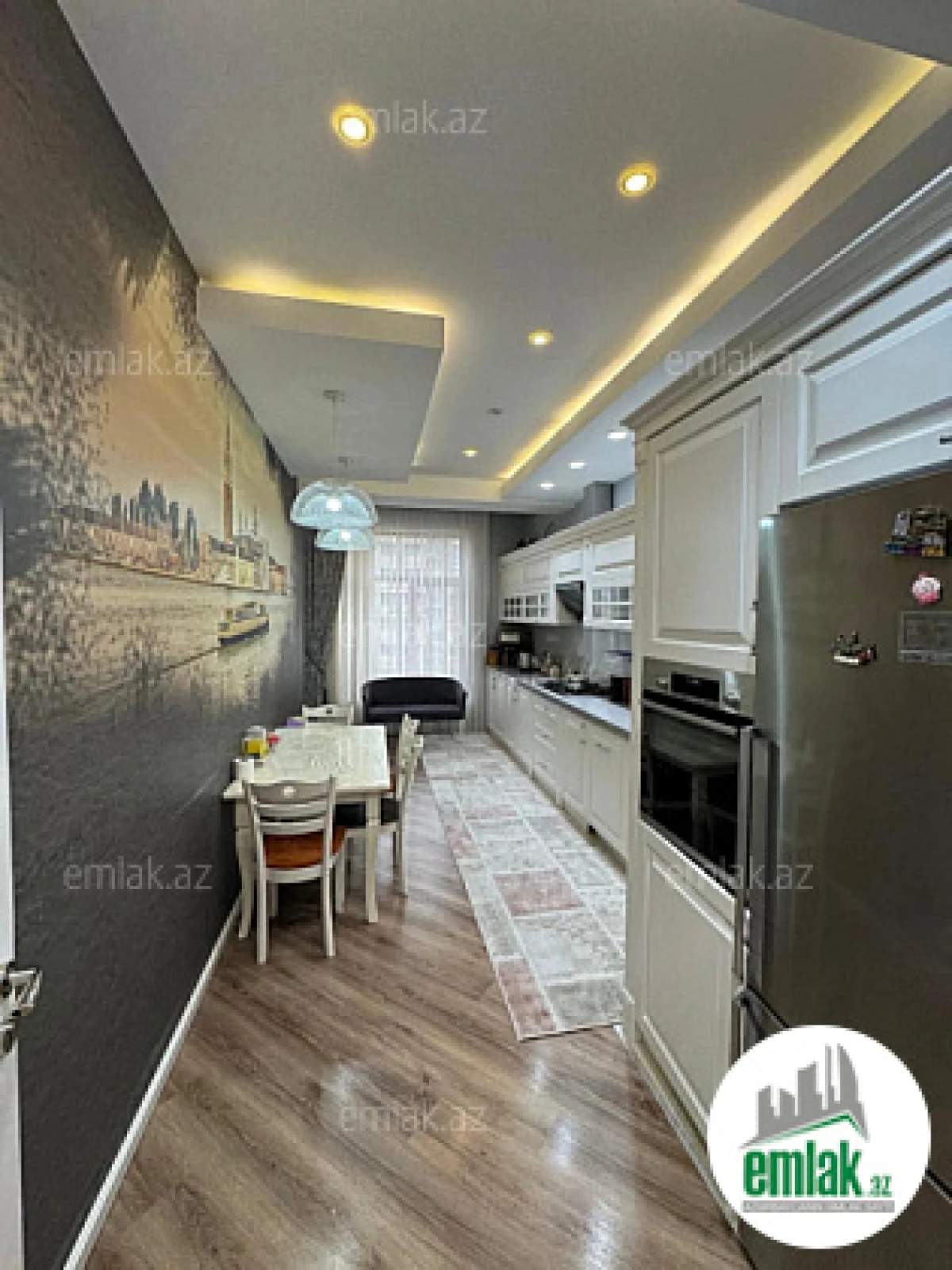 Satılır 4 otaqlı yeni tikili 180 m²
