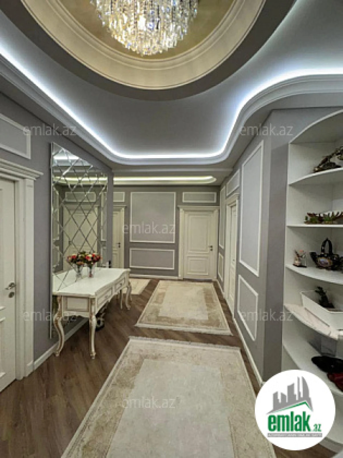 Satılır 4 otaqlı yeni tikili 180 m²