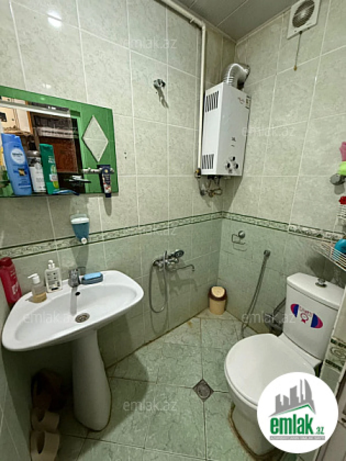 Satılır 2 otaqlı köhnə tikili 30 m²