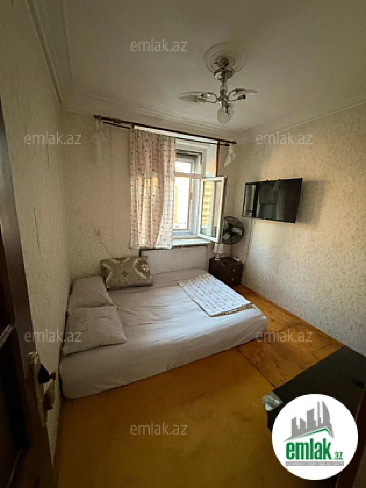 Satılır 2 otaqlı köhnə tikili 30 m²