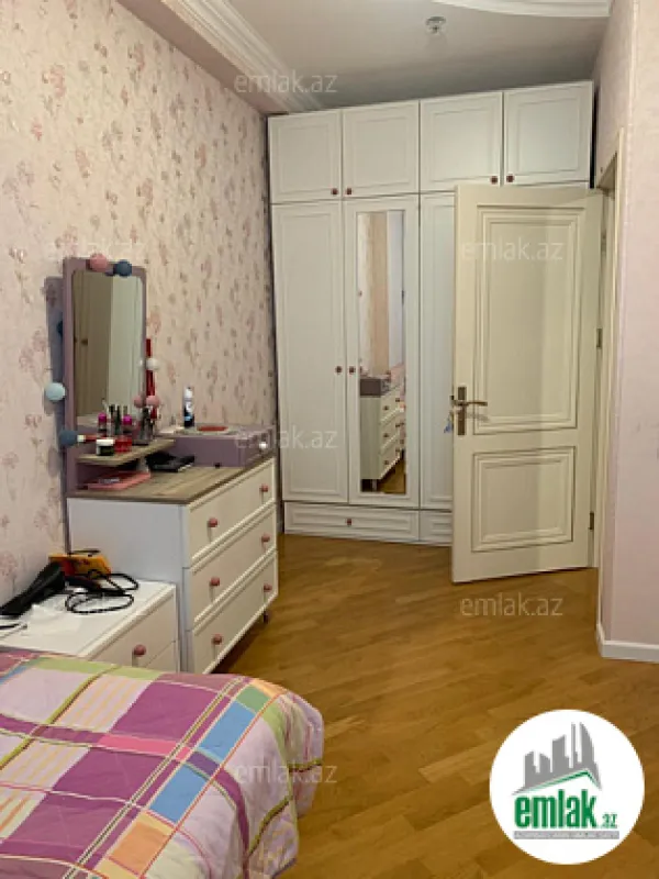 Satılır 3 otaqlı yeni tikili 113 m²