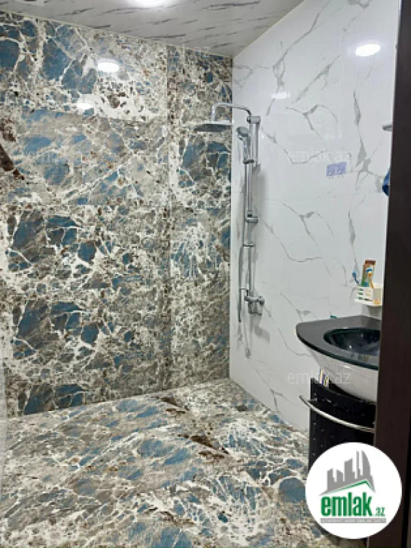 Satılır 3 otaqlı yeni tikili 140 m²