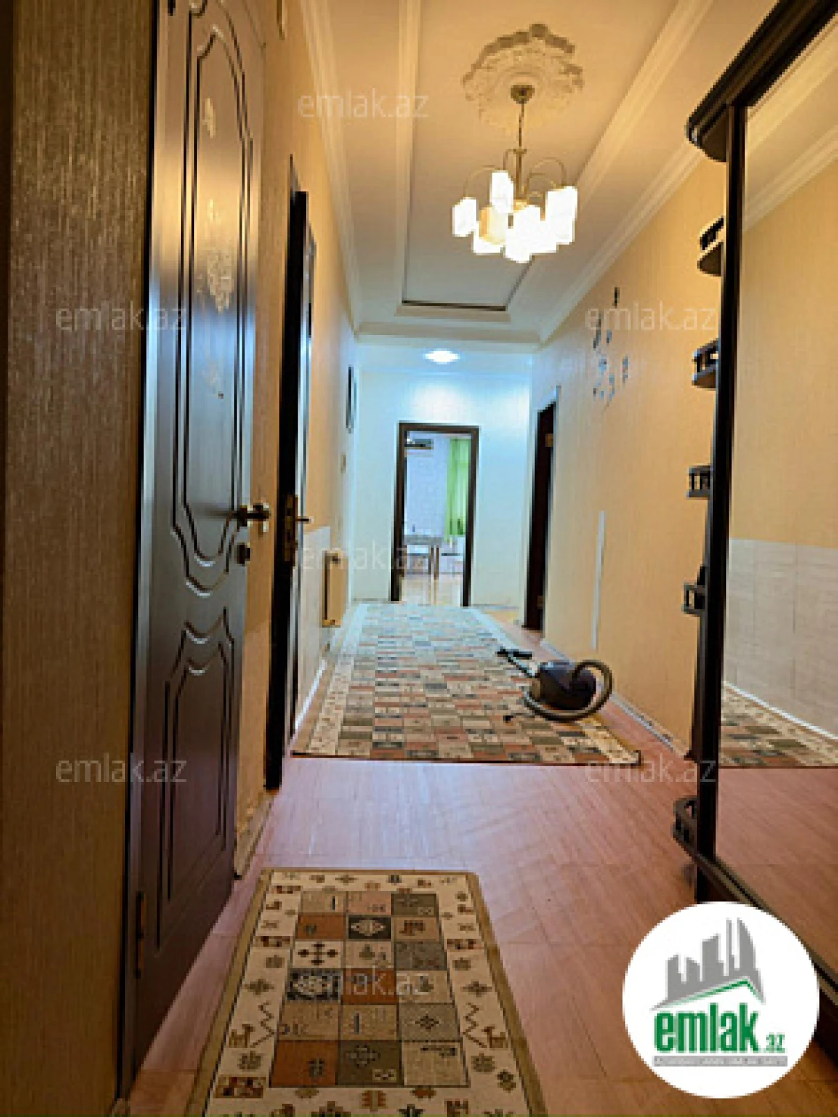 Satılır 3 otaqlı yeni tikili 140 m²