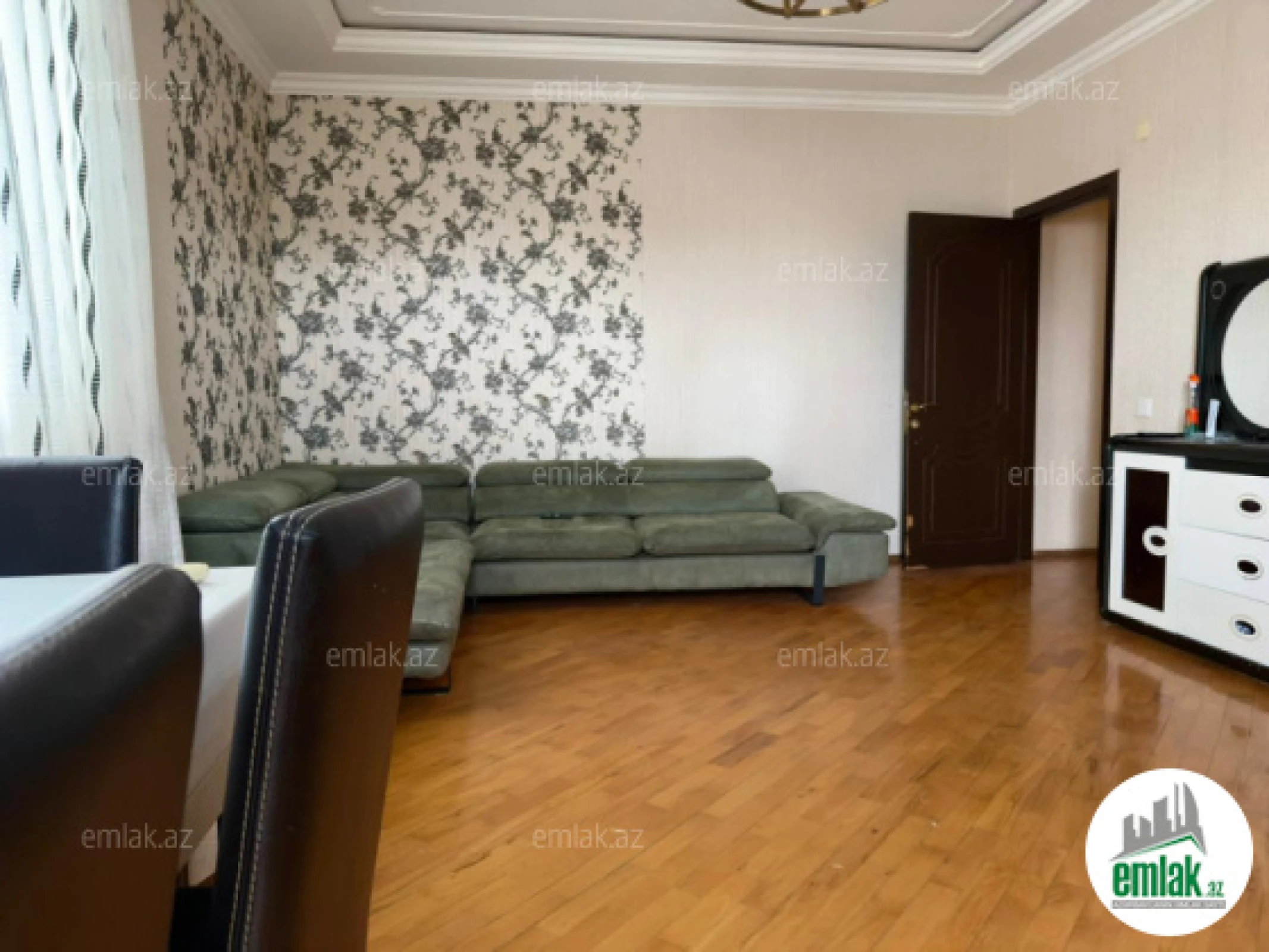 Satılır 3 otaqlı yeni tikili 140 m²