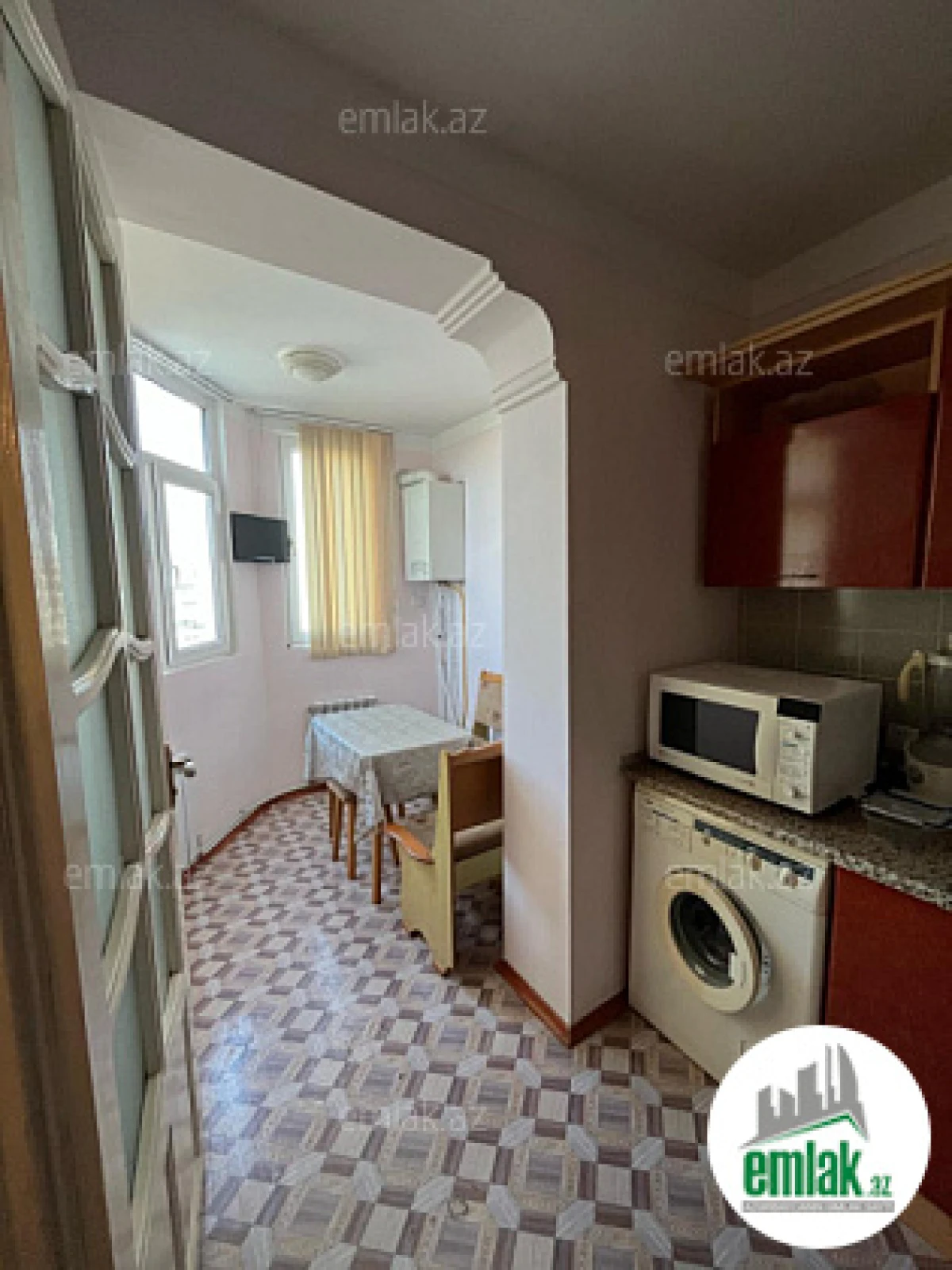 Satılır 3 otaqlı köhnə tikili 86 m²