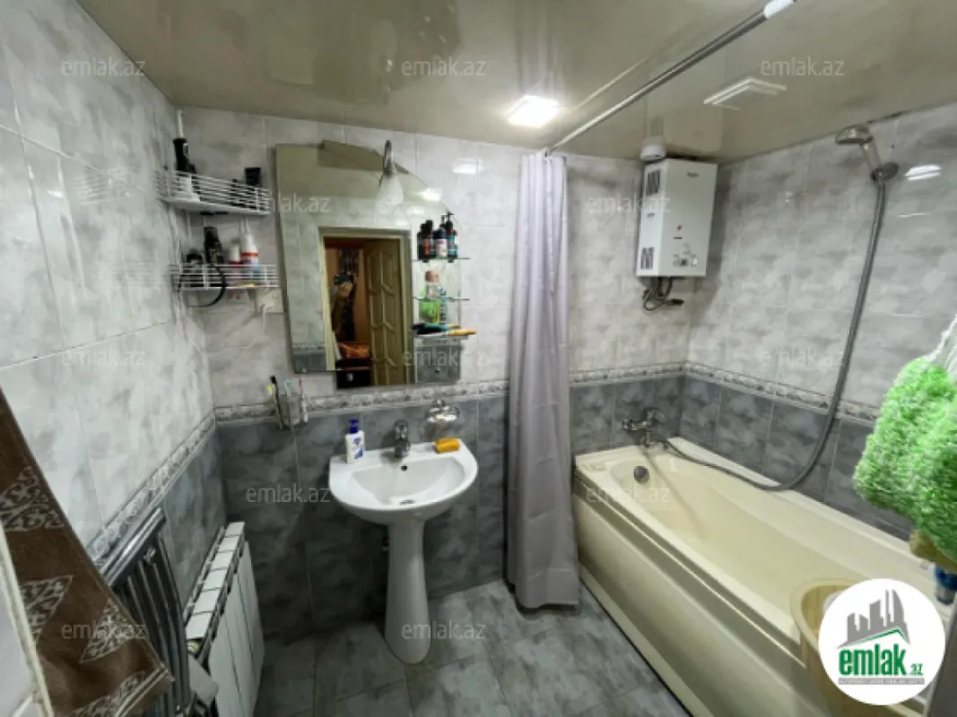 Satılır 3 otaqlı köhnə tikili 86 m²