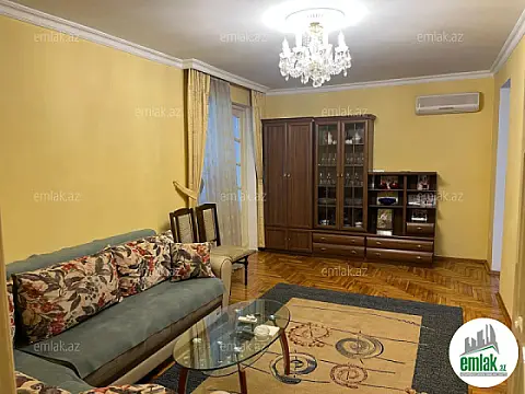 Satılır 3 otaqlı köhnə tikili 86 m²