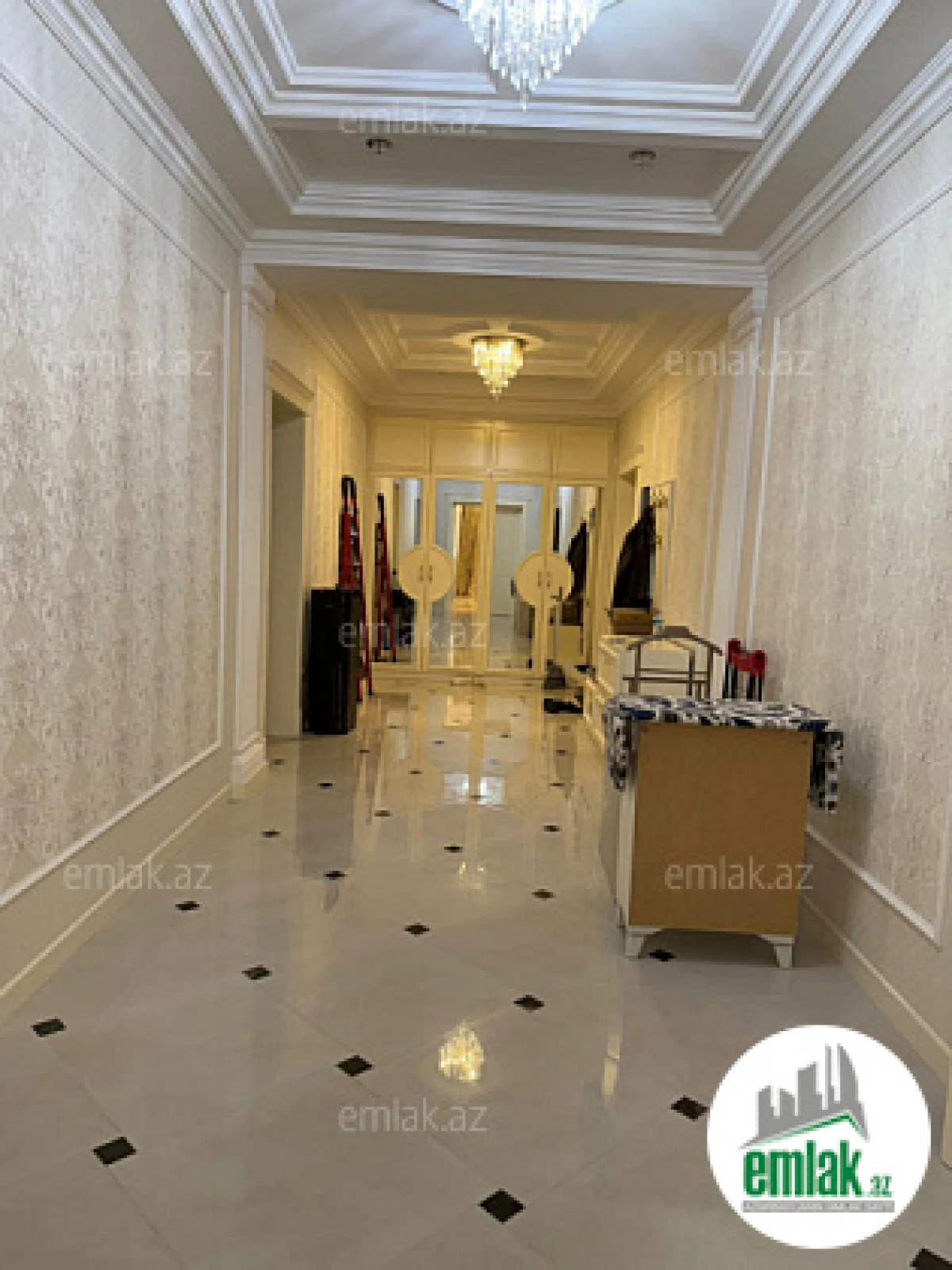 Satılır 4 otaqlı yeni tikili 188 m²