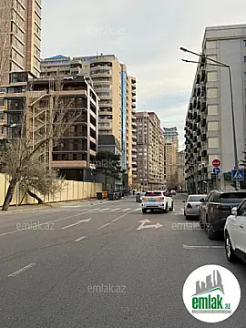 Satılır 4 otaqlı yeni tikili 188 m²