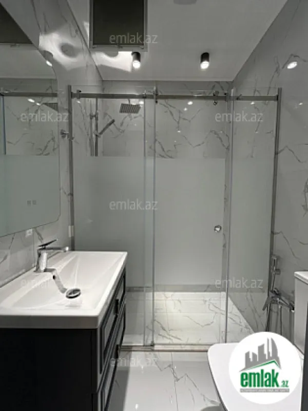 Satılır 3 otaqlı yeni tikili 120 m²